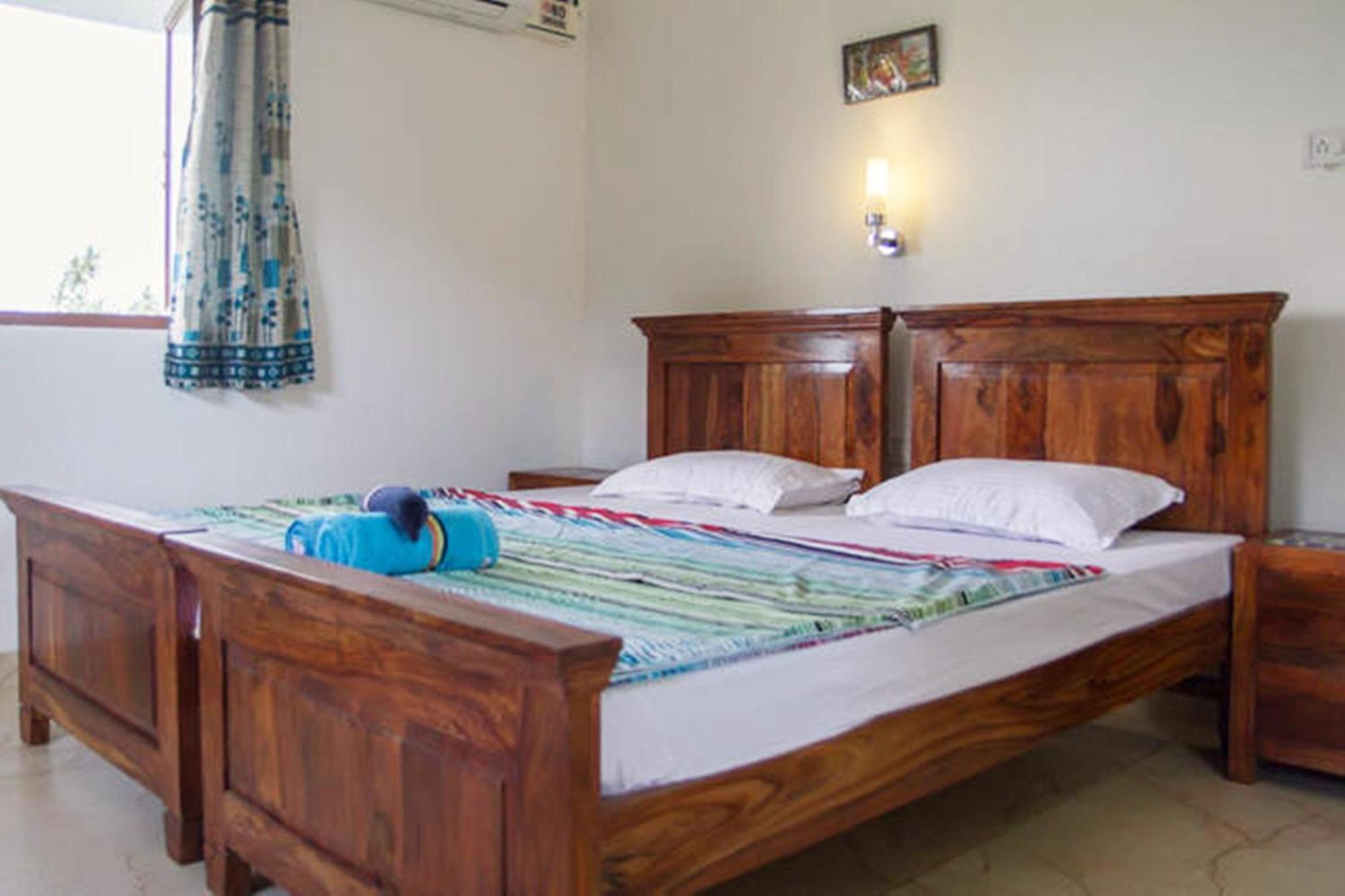 Riviera Sapphire Villa Siolim Room photo
